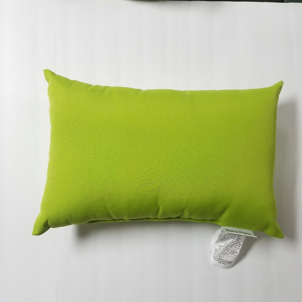 Plow & Hearth Lumbar pillow
